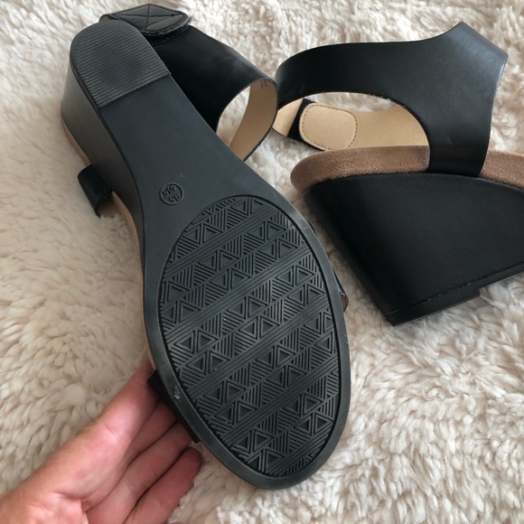 Super Cute Wedges! - Picture 3 of 3